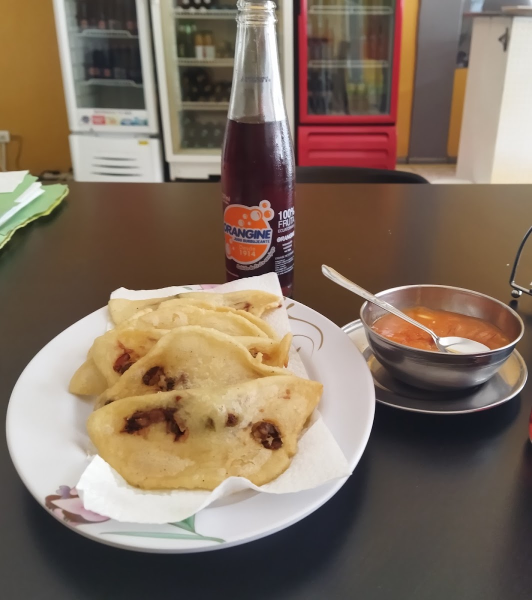 Las Tradicionales Empanadas De Morocho De Ibarra Photos 2